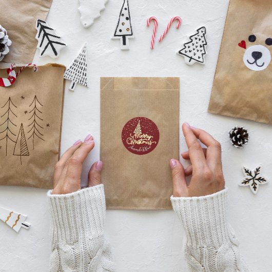 Merry Christmas Tree Skriptname Gold Burgundyy Runder Aufkleber