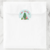 Merry Christmas Tree with Gifts in Aqua Blue Runder Aufkleber (Tasche)