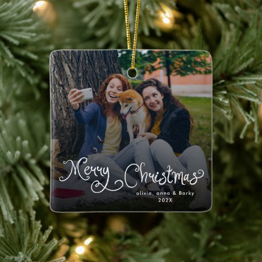 Merry Christmas Whimsical Script Family Photo Dog Keramikornament (Baum)