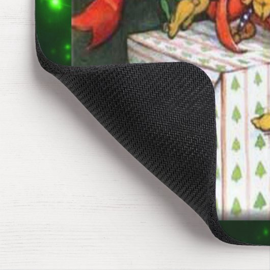 Merry Elves Wrapping Present Mousepad (Ecke)