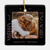 Merry & Engaged Modern Minimal Wavy Photo Keepsake Keramikornament (Vorderseite)