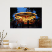 Merry-Go-Round am Abend in London Poster (Küche)