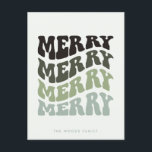 Merry Groovy Wavy Green Typografie Weihnachten<br><div class="desc">Merry Merry Merry Frory Weihnachtskarte: ein Retro-Design,  mit einer wavy Vintagen Typografie und einer gedämpften grünen Palette.</div>