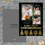 Merry Happy Chrismukkah Chic 3 Foto Gold Folien Feiertagskarte<br><div class="desc">Personalisierte Grußkarten aus Foto, die mit echter Goldfolie bedruckt sind, sorgen für eine Touch Luxus in Ihren Urlaubssendungen. Einfach zu anpassen, fügen Sie einfach Ihre drei Fotos, wo sie sich leicht überlagern mit dünnen goldenen Rahmen auf dem soliden schwarzen Hintergrund. Bearbeiten Sie das Jahr oben und Ihren Namen und einen...</div>