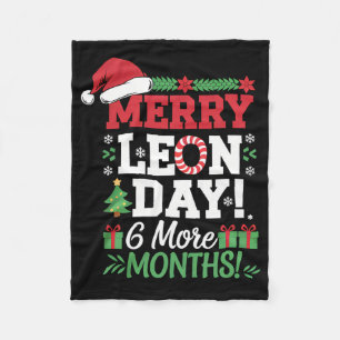 Merry Leon Day Weihnachten Ckwards Funny Christmas Fleecedecke