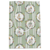 Merry Little Christmas Baby Shower Geschenktasche Mittlere Geschenktüte (Vorderseite)