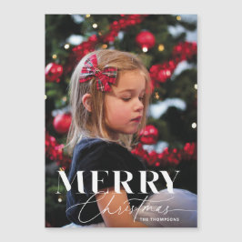 Merry Magic Script Serif Weihnachts Portrait Foto Magneteinladung