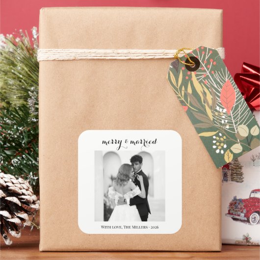 Merry & Married - Personalisiertes Weihnachtsgesch Quadratischer Aufkleber (Feiertag)
