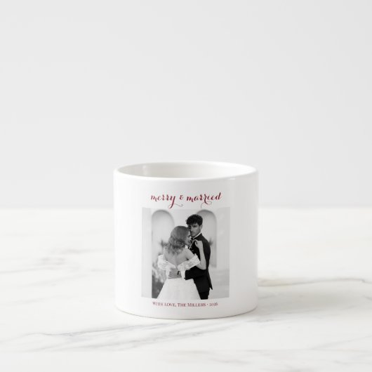Merry & Married - Personalized Newlywed Christmas Espressotasse (Vorderseite)
