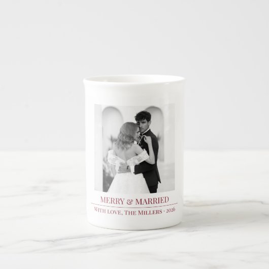 Merry & Married - Personalized Newlywed Christmas Porzellantasse (Vorderseite)