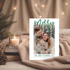 Merry Modern Green Script Newlywed Foto Feiertagskarte