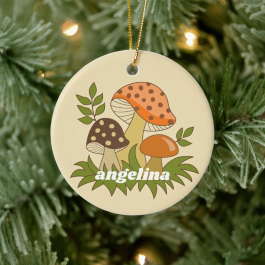 Merry Mushroom mit Individuelle Name Keramik Ornament (Baum)