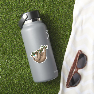 Merry Sloth am weihnachtlichen Baum Zweig mit Orna Aufkleber