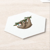 Merry Sloth am weihnachtlichen Baum Zweig mit Orna Untersetzer (angewinkelt)