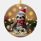 Merry Slothmas Santa Sloth Personalized Keramik Ornament (Vorne)