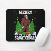 Merry Squatchmas Christmas Tree Santa Bigfoot Sasq Mousepad (Mit Mouse)