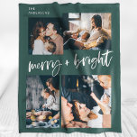 Merry und Bright | Multi Foto Grid Christmas Fleecedecke<br><div class="desc">Diese ultramoderne Feriendecke ist der perfekte grüne Akzent für Weihnachten! Es gibt Platz für vier Ihrer liebsten persönlichen Fotos,  plus eine lässige Schriftzeichen-Typografie,  die "fröhlich   hell" sagt. Fügen Sie Ihr Monogramm oder Ihren Namen für einen festlichen Sake,  den Ihre Familie schätzen wird.</div>