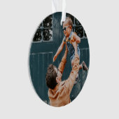 Merry und helle Minimal Weihnachts Soft Red Foto Ornament (Vorderseite)