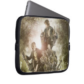 Merry und Peregrin auf Treebeard Laptopschutzhülle (Vorne Rechts)