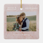 Merry & Verheiratet First Christmas Wedding Foto Keramikornament (Rückseite)