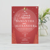 Merry & Verheiratet Red Christmas Star Trees Weddi Einladung (Stehend Vorderseite)