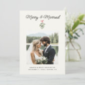 Merry & Verheiratete Personalisierte Hochzeit Feiertagskarte (Stehend Vorderseite)