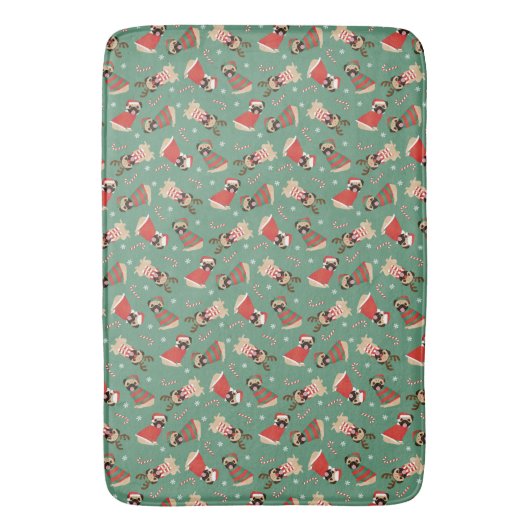 Merry Woofmas Mops Hunde Badematte (Vorderseite Vertikal)