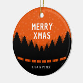 Merry Xmas Baumdekor schwarzer Wald und roter Schn Keramik Ornament (Links)