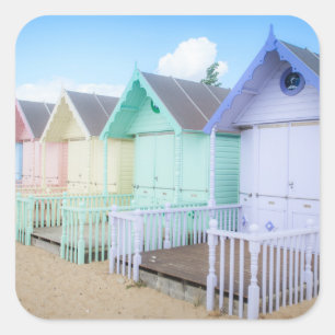 Mersea Island Beach Huts Quadratischer Aufkleber