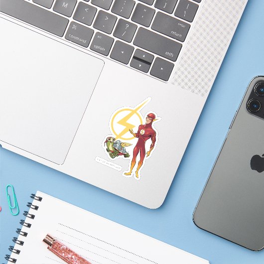 Merton und der Flash Aufkleber (Laptop mit iPhone)