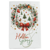 Mery Christmas Cones Mistletoe Personalisiert Mittlere Geschenktüte (Vorderseite)