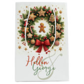 Mery Christmas Cones Mistletoe Personalisiert Mittlere Geschenktüte (Vorderseite)