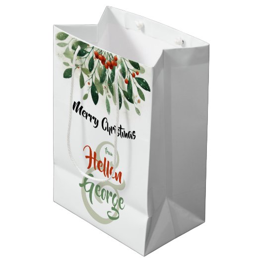 Mery Christmas Mistletoe Personalisiert Mittlere Geschenktüte (Vorderseite Schrägansicht)