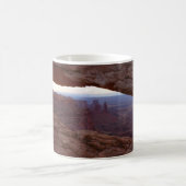 Mesa Arch vom Canyonlands Nationalpark Kaffeetasse (Mittel)