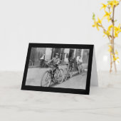Messenger Boy and Bicycle 1911 Karte (Gelbe Blume)