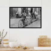 Messenger Boy and Bicycle 1911 Poster (Küche)