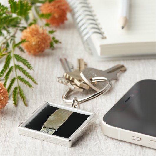 Messer geschnitzt mit Kampfszenen Schlüsselanhänger (Seite)