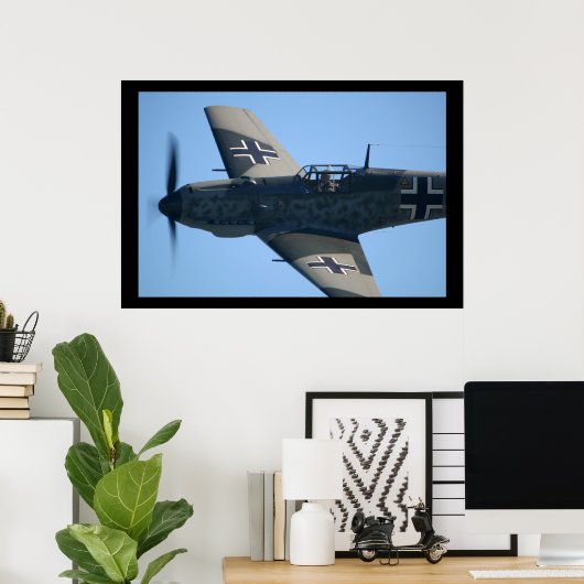Messerschmitt Bf-109E-3 Emil Flyby Poster (Heimbüro)