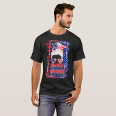 Messy Bun Unmasked Unmuzzled ungeimpft unfraid T-Shirt (Vorne ganz)