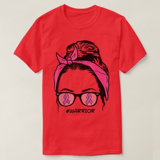 Messy Bun Warrior Kampf Brustkrebs Bewusstsein T-Shirt (Design vorne)