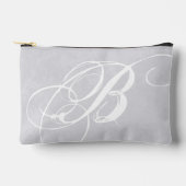 Messy White Monogram on Soft Gray Grunge Zubehörtasche (Vorderseite)