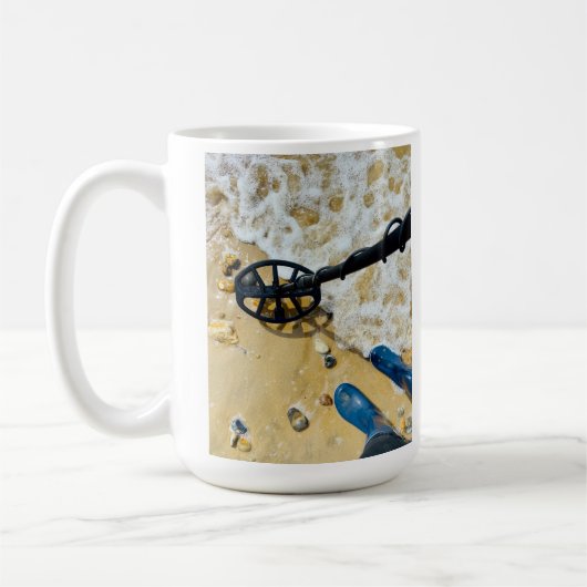 Metal Detection am Strand - Fun Gift Kaffeetasse (Links)