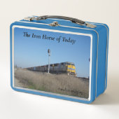 Metal Lunch Box erzählt eine Geschichte vom Eisern (Vorderseite)