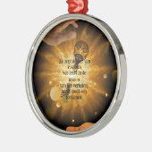 Metalen ornament met de leer van Vishnuh  (Links)