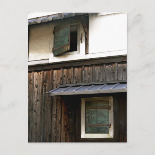 Metallfenster im alten japanischen Haus Postkarte