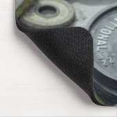 Metallgewichte zerstreut um mousepad (Ecke)