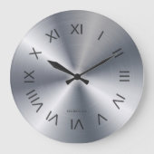 Metallic Silver Gray Texture Custom Monogram Große Wanduhr (Vorderseite)