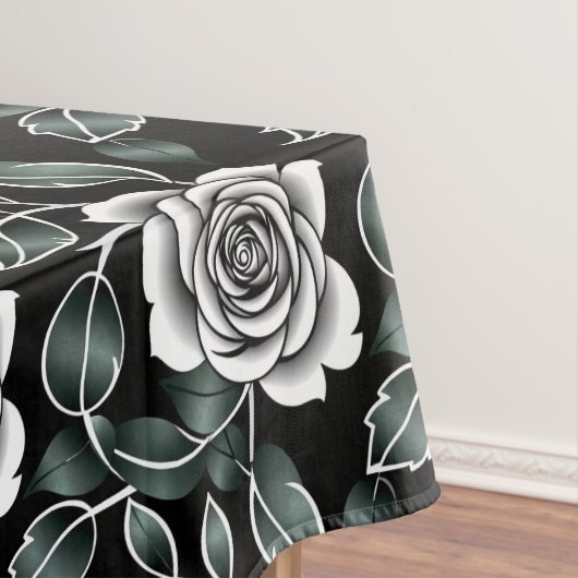 Metallic Silver Roses With Dark Green Leaves Tischdecke (Beispiel)