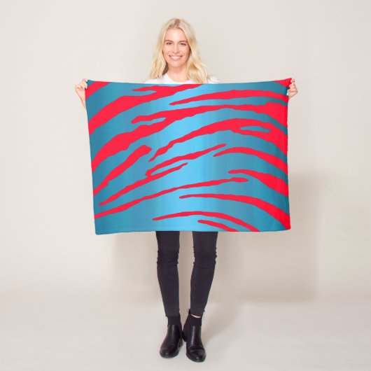 Metallic Tiger Stripes Blue Red Fleecedecke (Beispiel)