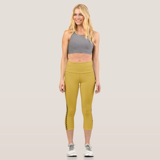 MetallicGold Capri Leggings with Black Side Stripe (Vorderseite)